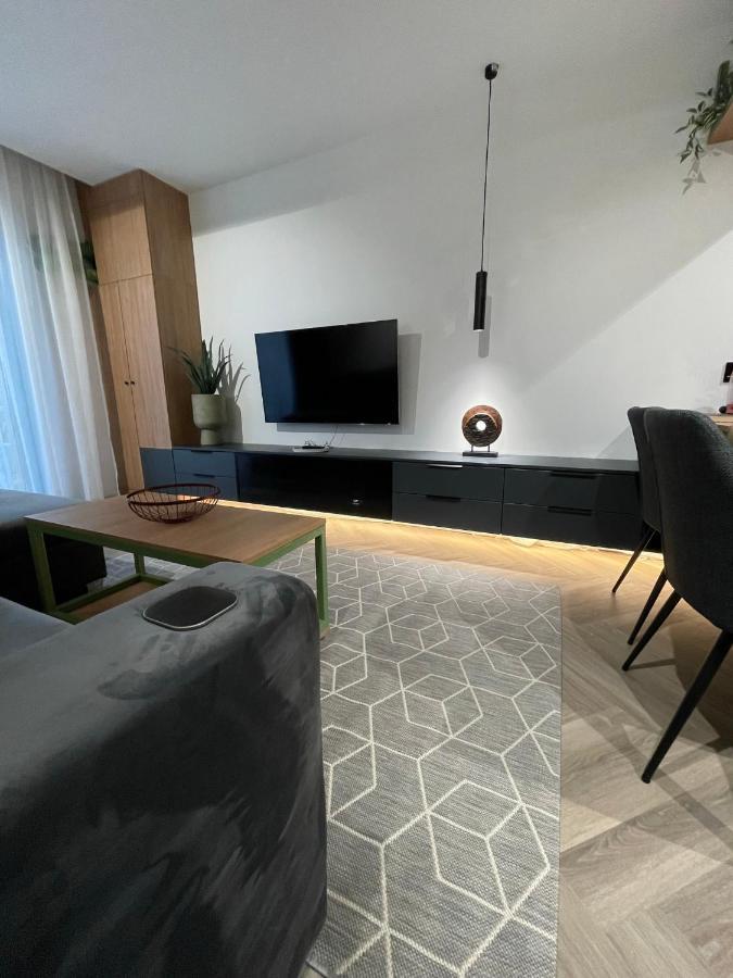 Luxury By The Lake Ap 25 Sibiu Eksteriør bilde
